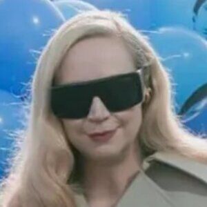 Meet your Posher, Dire